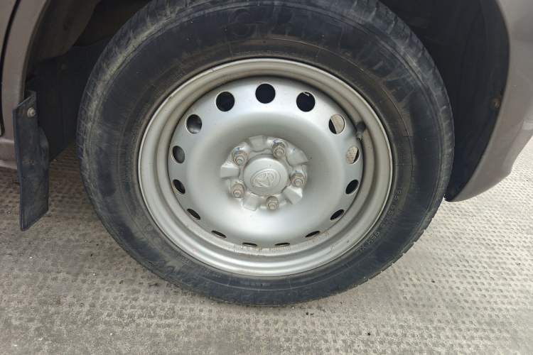 Used CHANGAN KUAYUE Xing V5 2021 1.5L Fortune-Attracting Edition Comfort Model JL473QH Right Front Wheel Hub