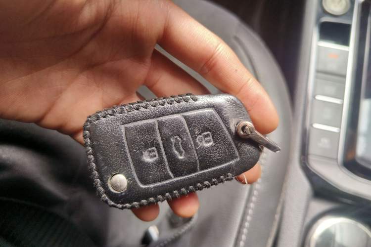 Used Volkswagen Sagitar 2021 280TSI DSG Excellence Edition Vehicle Key