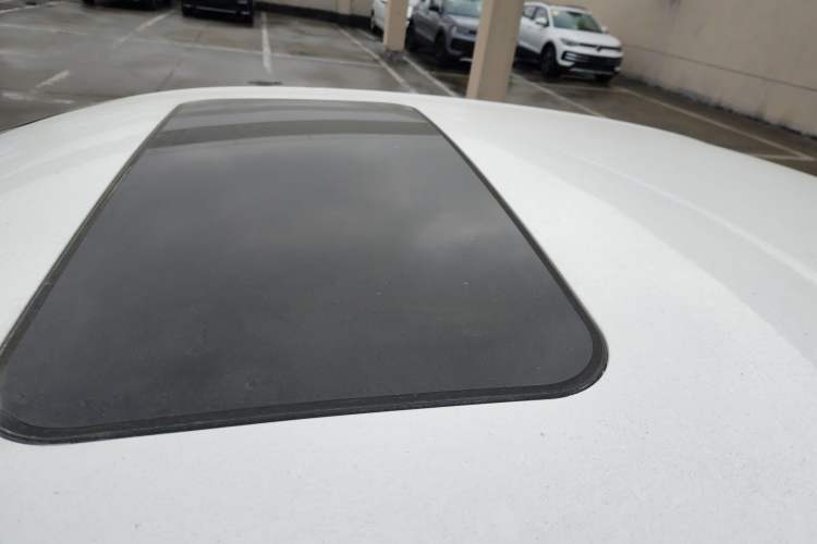 Used Roewe i6 2019 PLUS 20T TST 4G Connected Flagship Superb Edition
