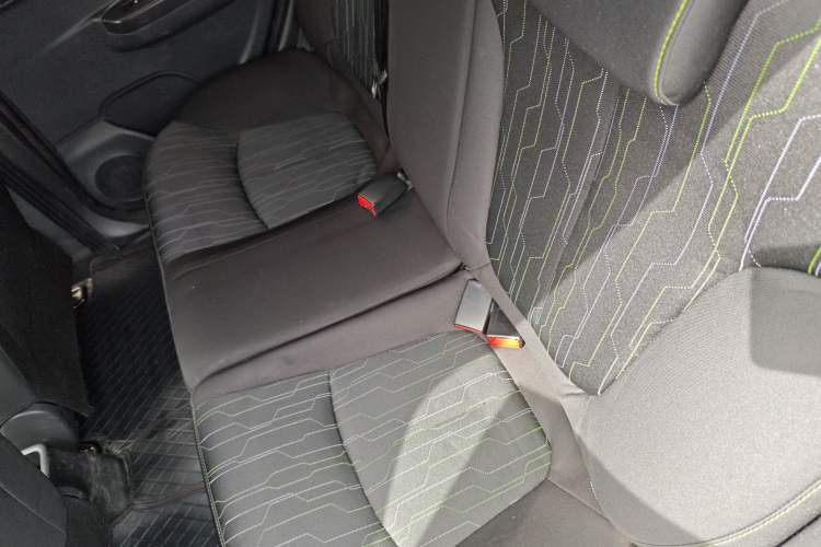 Used CHANGAN OSHAN Benni E-Star 2021 National Edition Xin Yue Version Lithium Iron Phosphate (31.86 kWh) Left Rear Seat