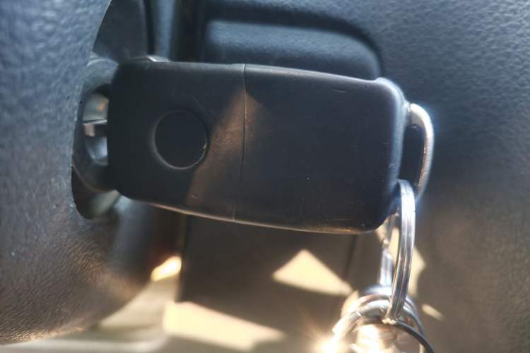 Used Volkswagen Polo 2014 1.4L Manual Fashion Edition
