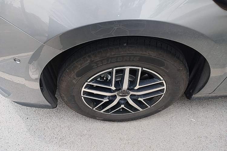 Used BYD Seal 05 DM-i 2025 DM-i Intelligent Drive 120KM Flagship Model
