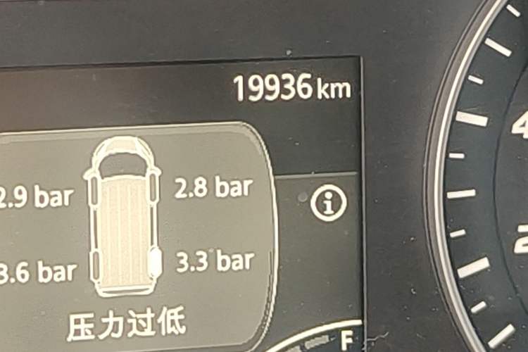 Used Ford Transit 2023 2.0T Diesel Manual Commercial & Travel Version Mid-axle Low-roof Design 7/8/9-Seater
