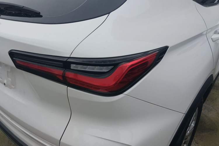 Used CHANGAN OSHAN X5 2021 1.6L CVT Luxury Model Right Rear Taillight