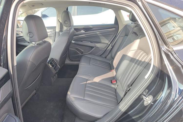 Used Volkswagen Passat 2024 280TSI Business Edition
