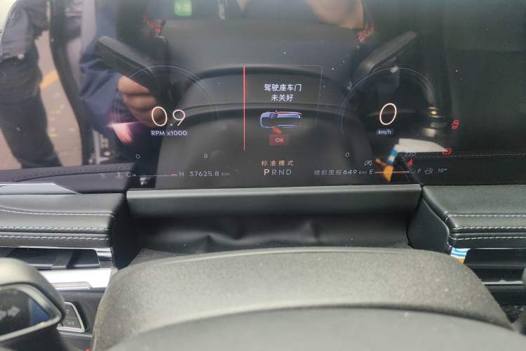 Used Lincoln Corsair 2024 2.0T Two-Wheel Drive Deluxe Edition Odometer Close Up