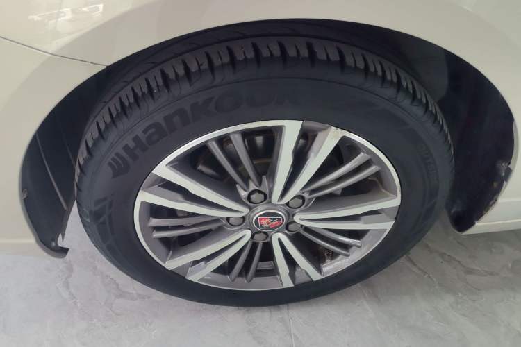 Used Roewe i5 2019 1.5L Automatic 4G Connected Langhao Edition