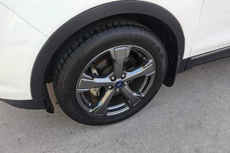 Used Ford Kuga 2019 EcoBoost 180 Two-Wheel-Drive Titanium Plus Model China VI Standard
