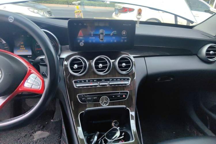 Used Mercedes-Benz C-Class 2016 C 200 L
