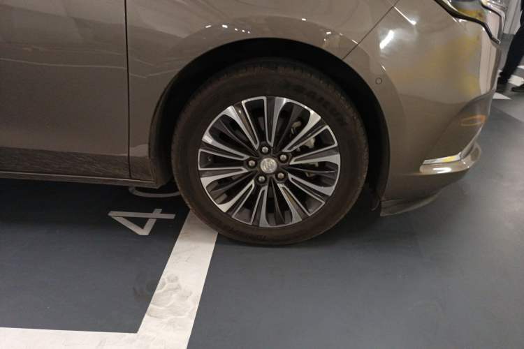 Used Buick GL8 2020 ES Land Cruiser 653T Luxury Model
