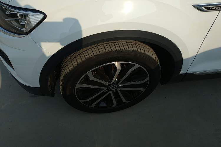 Used Volkswagen T-ROC 2022 280TSI DSG Two-Wheel Drive Comfort PLUS Exterior 4