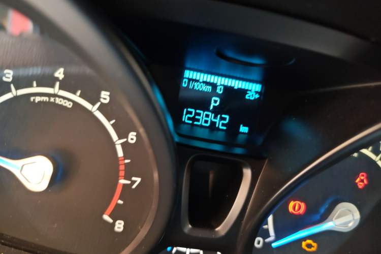 Used Ford EcoSport 2013 1.5L Automatic Fashion Model
