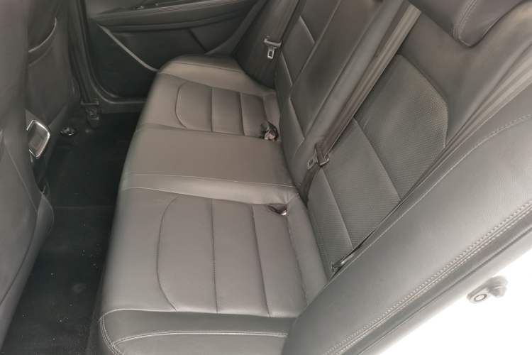 Used Geely Auto Vision 2019 Upgraded Model 1.5L Manual Luxury Version China VI Standard