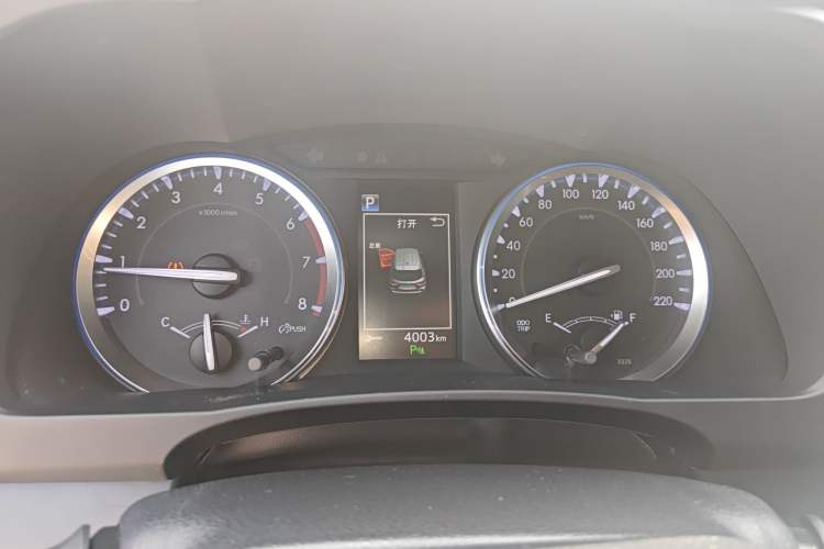 Used Toyota Highlander 2018 2.0T Four-Wheel Drive Luxury Edition 7 Seats China V Emission Standard