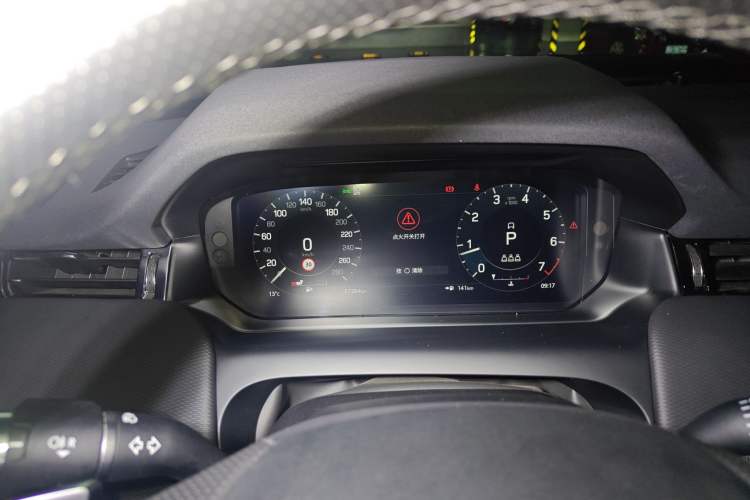 Used Land Rover Discovery Sport 2022 249 PS Metropolitan Edition 5 Seats