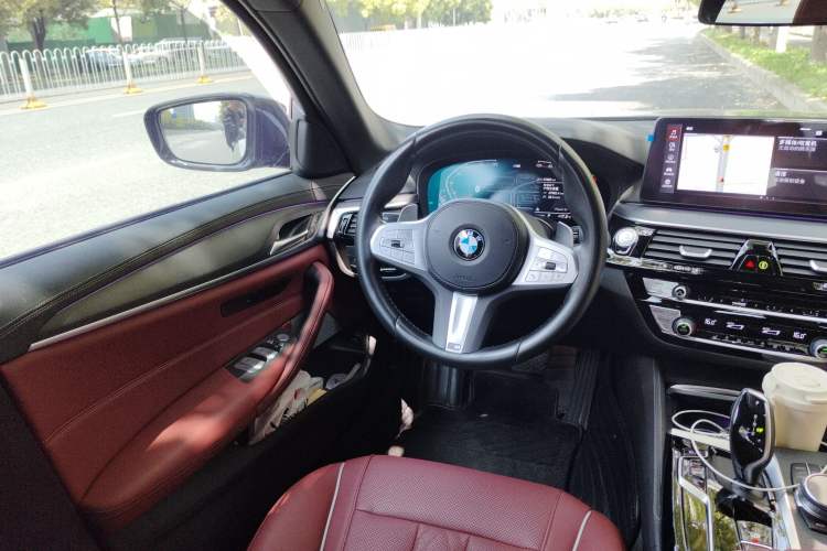 Used BMW 5 Series 2023 530Li Leading Model M Sport Package Steering Wheel