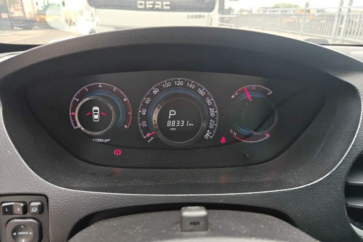 Used Luxgen Great 7 SUV 2016 2.2T Two-Wheel-Drive Smart Version Instrument Cluster