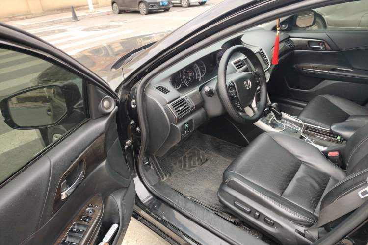 Used Honda Accord 2014 2.4L EX Luxury Edition Driver Seat