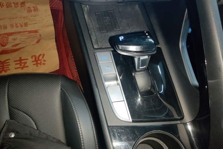 Used Hyundai Elantra 2023 1.5L CVT LUX Prestige Edition
