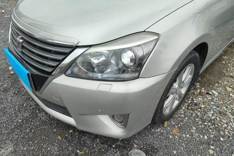 Used Toyota Crown 2012 2.5L Royal Leather Edition