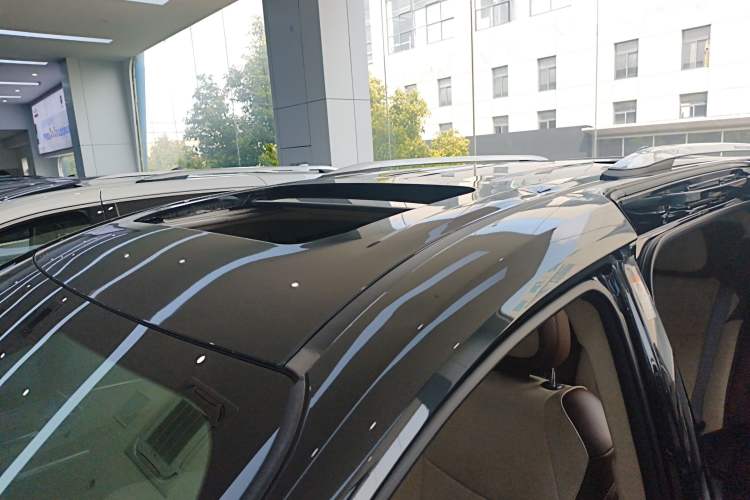 Used Toyota Granvia 2022 2.5L Hybrid Premium Edition Roof