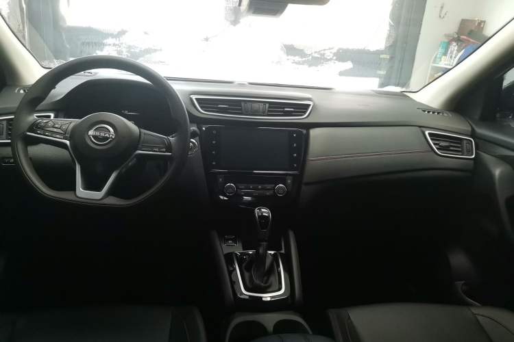 Used Nissan Qashqai 2023 Classic 2.0L CVT XV Comfort Edition
