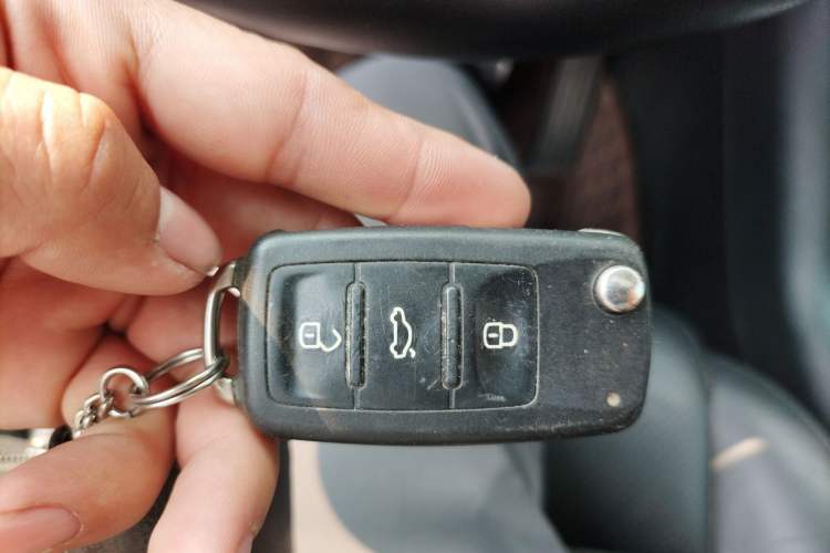 Used Volkswagen Tiguan 2015 1.8TSI Automatic Two-Wheel Drive Luxury Model Vehicle Key