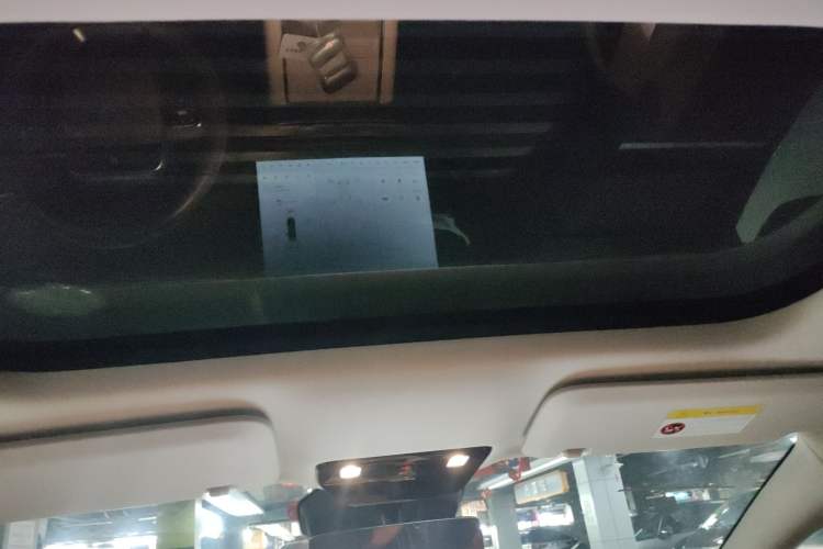 Used Li Auto MEGA 2024 Ultra Model
