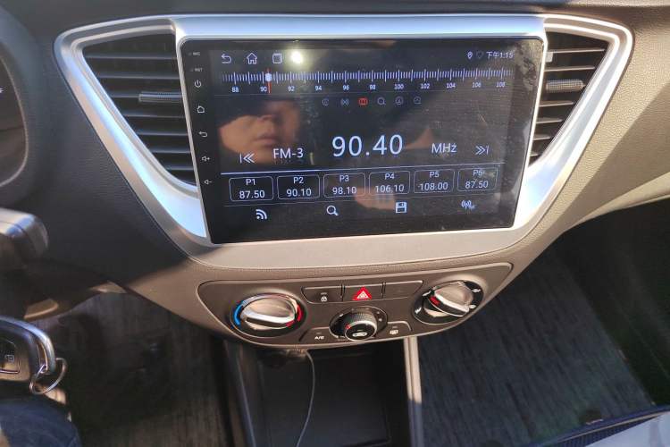 Used Hyundai Verna (new generation) 2016 1.4L Manual Cool Edition GLS Audio And AC Panel