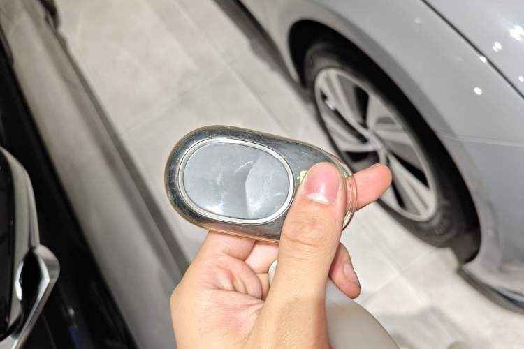 Used Nio ET5T 2024 75kWh Touring Interior 1