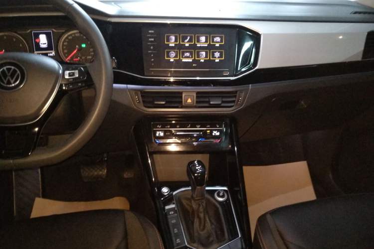 Used Volkswagen Tayron 2020 330TSI Two-Wheel Drive Luxury Smart Connectivity Version
