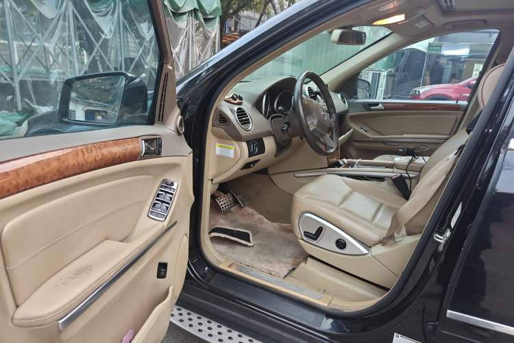 Used Mercedes-Benz M-Class 