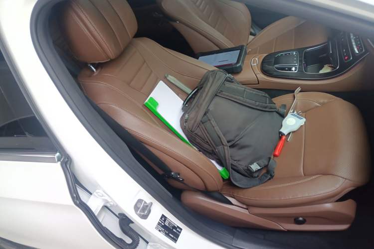 Used Mercedes-Benz E-Class 2023 Restyled E 300 L Sporty and Stylish Edition Right Front Seat