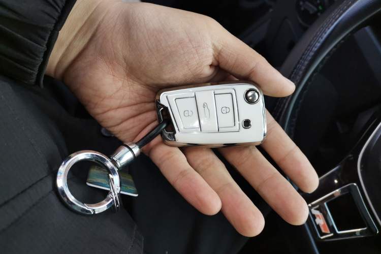 Used Volkswagen Tayron 2019 Teramont Edition 280TSI Two-Wheel Drive Luxury Model China VI Standard Vehicle Key