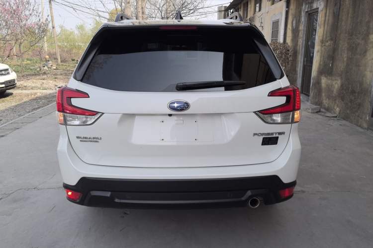 Used Subaru Forester 2024 2.5i AWD Premium Edition EyeSight Rear