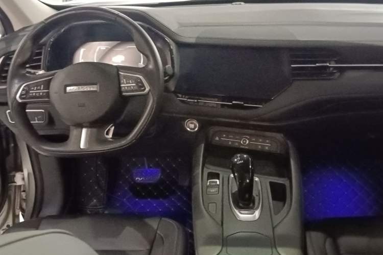 Used Haval F7 2019 1.5T Two-Wheel Drive i-Type China V Standard Center Console