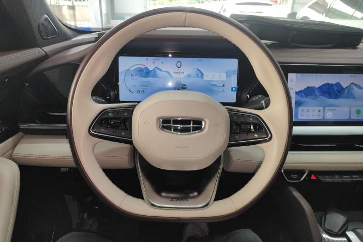 Used Geely Auto Monjaro L 2021 2.0TD DCT EVO Two-Wheel Drive Prestige Version
