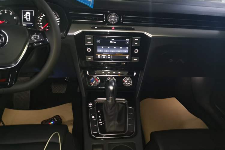 Used Volkswagen Magotan 2019 280TSI DSG Leading Model China VI Standard