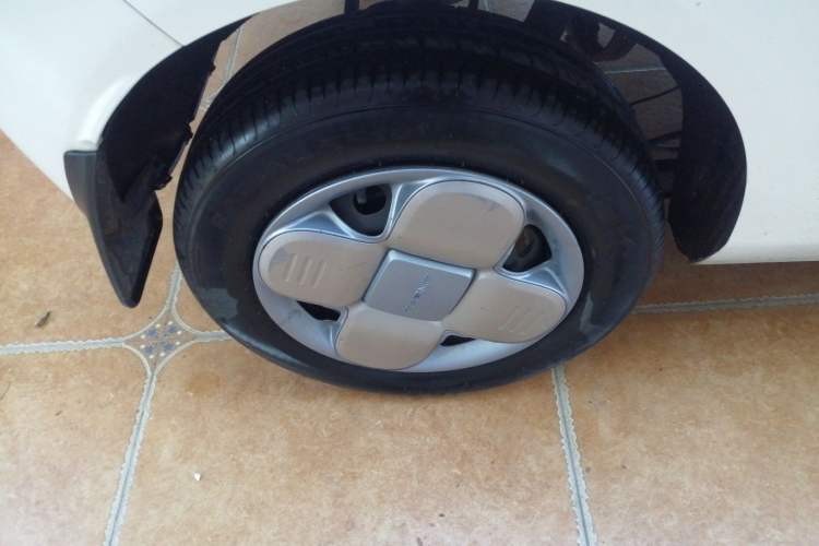 Used Geely Galaxy Panda 2023 Panda Mini 200km Endurance Bear Right Rear Wheel Hub