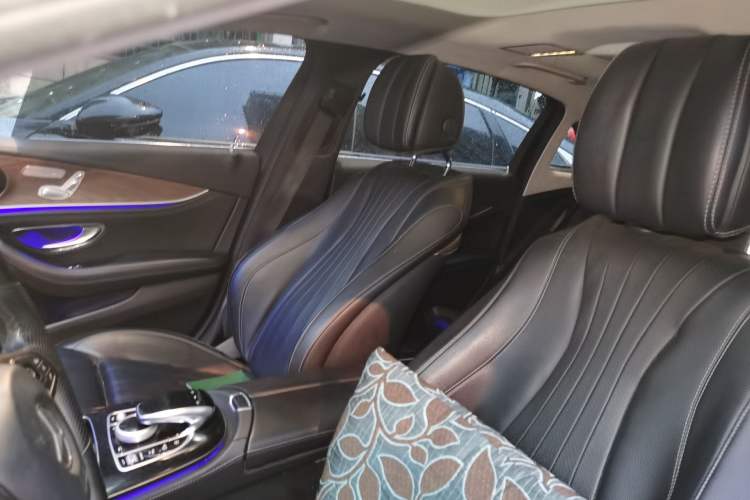 Used Mercedes-Benz E-Class 2016 E 200 L
