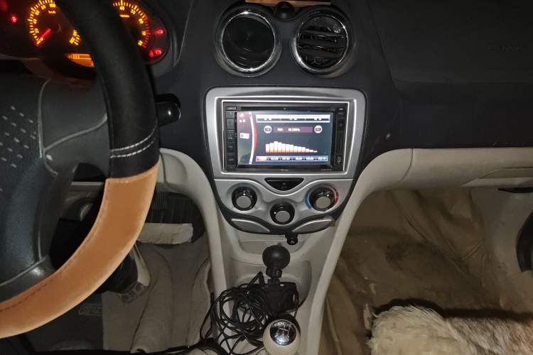 Used JAC Group Tongyue RS 2012 Cross 1.3L Manual Luxury Model
