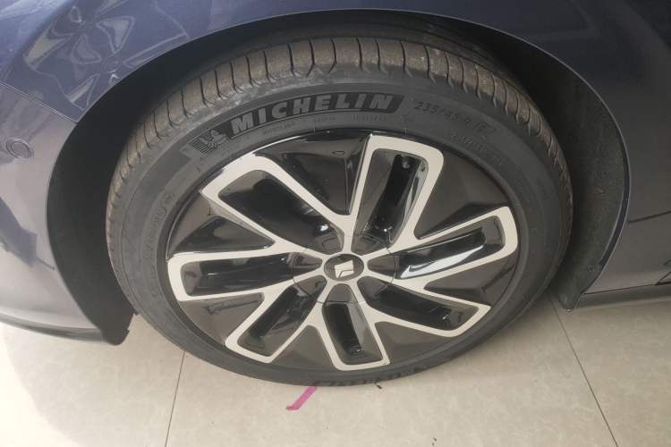 Used Baojun Enjoy 2025 Plug-in Hybrid 140km Luxury Edition
