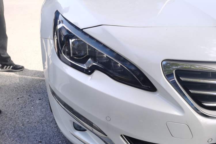 Used Peugeot 408 2015 1.2T Automatic Glory Edition
