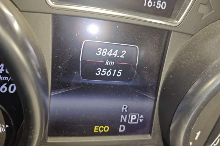 Used Mercedes-Benz M-Class 2014 ML 320 4MATIC