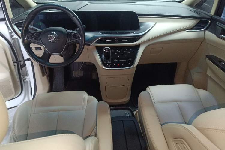 Used Buick GL8 2022 ES Landtrek 653T Luxury Edition