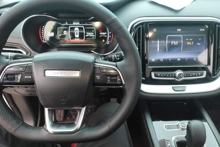 Used JETOUR X70 2018 1.5T Automatic YueXing Edition Center Console