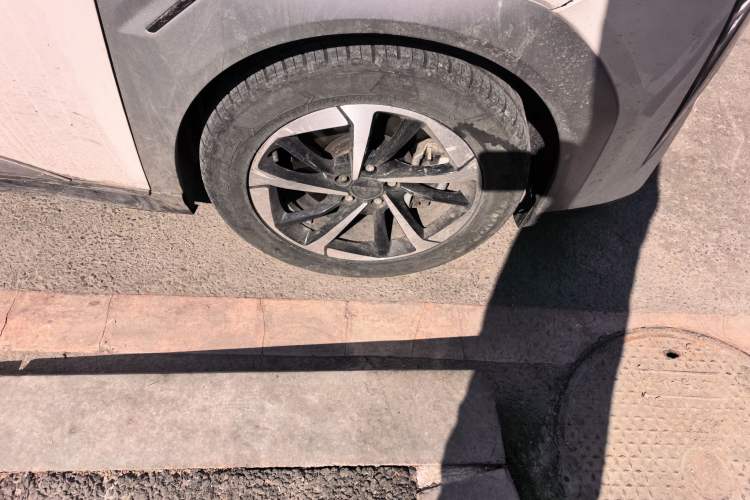 Used AION Y 2023 Plus 510 Smart Edition