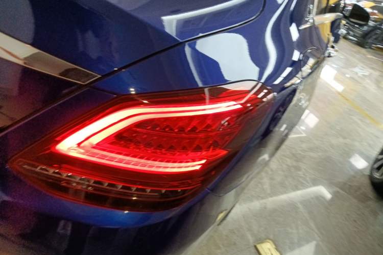 Used Mercedes-Benz C-Class 2019 C 260 L Sport Edition Right Rear Taillight