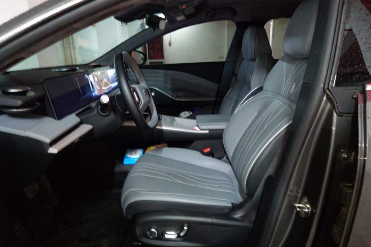 Used Geely Galaxy E8 2024 550 km Range Rear-Drive MAX