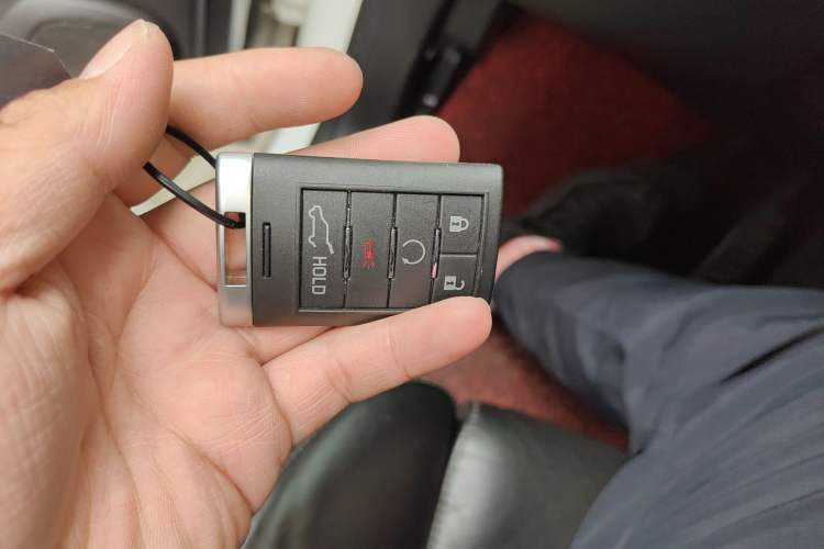 Used Cadillac SRX 2014 3.0L Elite Model Vehicle Key